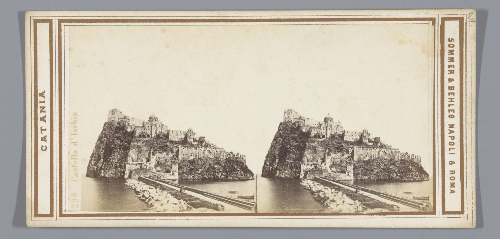 Gezicht op het Castello Aragonese bij Ischia, Aragonese Castle