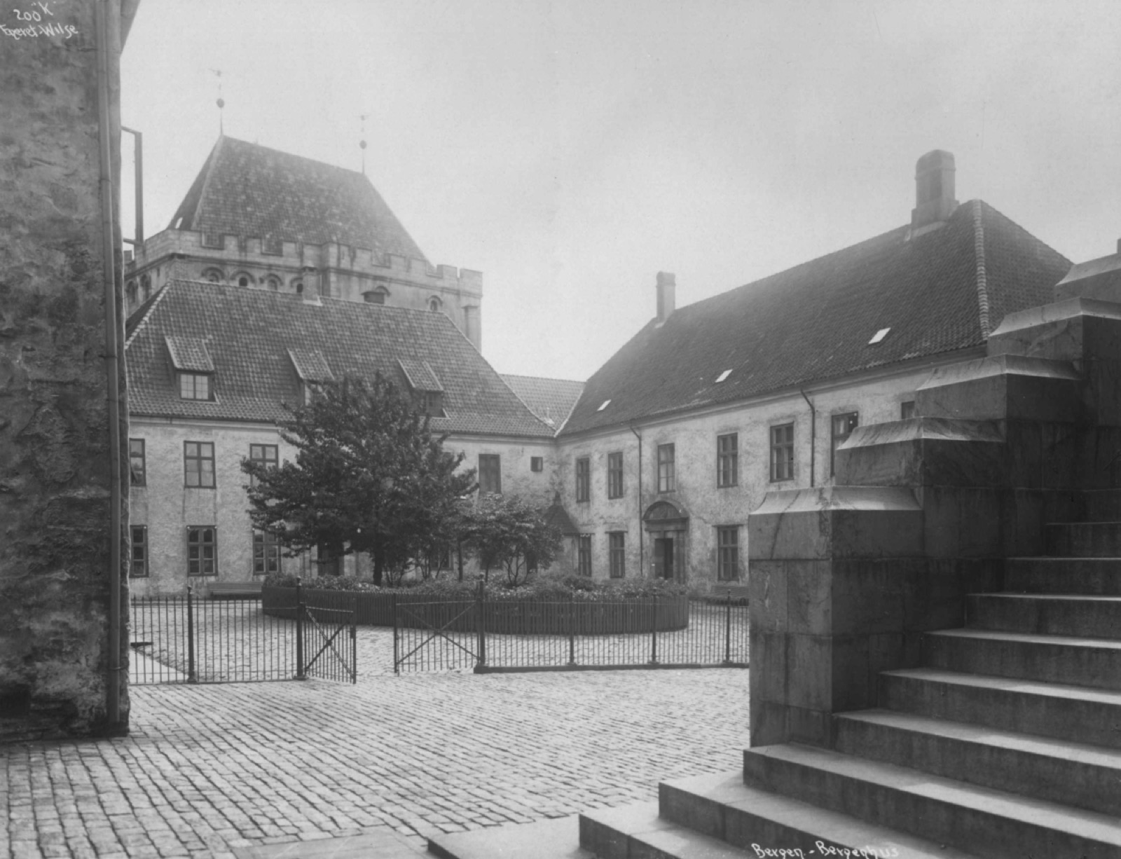 Bergenhus, Bergen B3., Bergenhus Fortress
