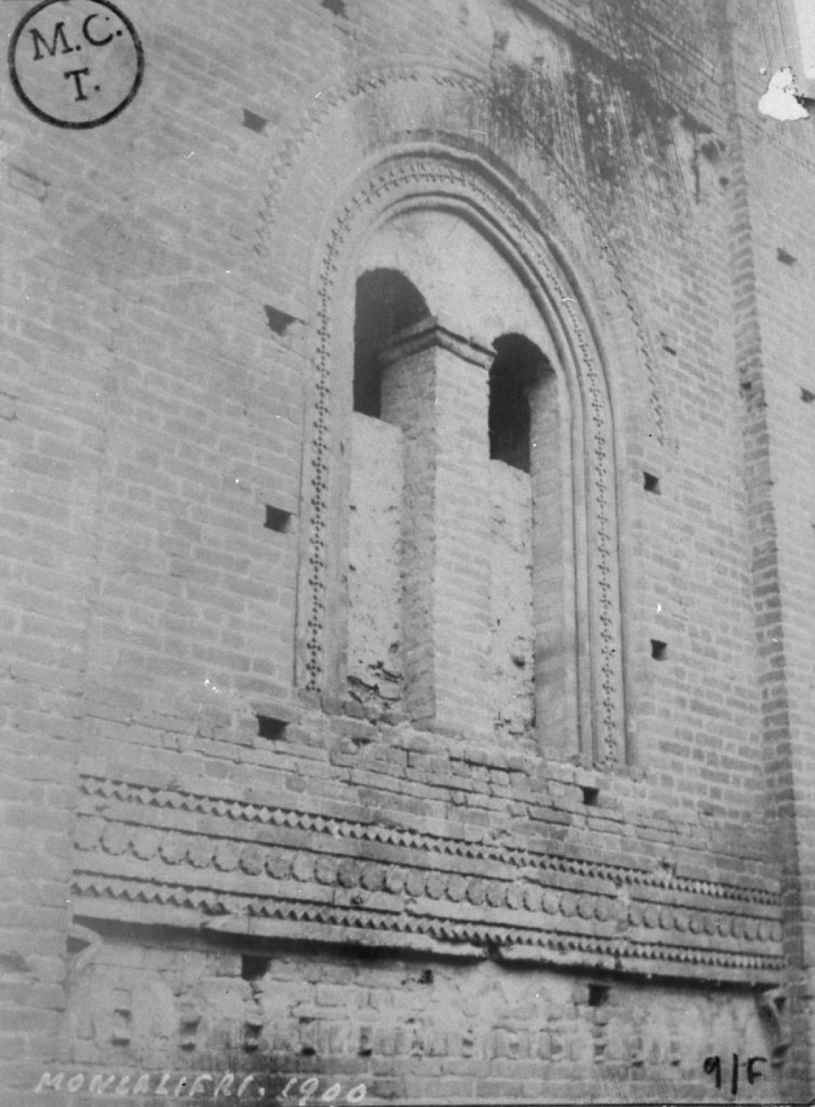 Moncalieri - Finestra gotica, Castle of Moncalieri