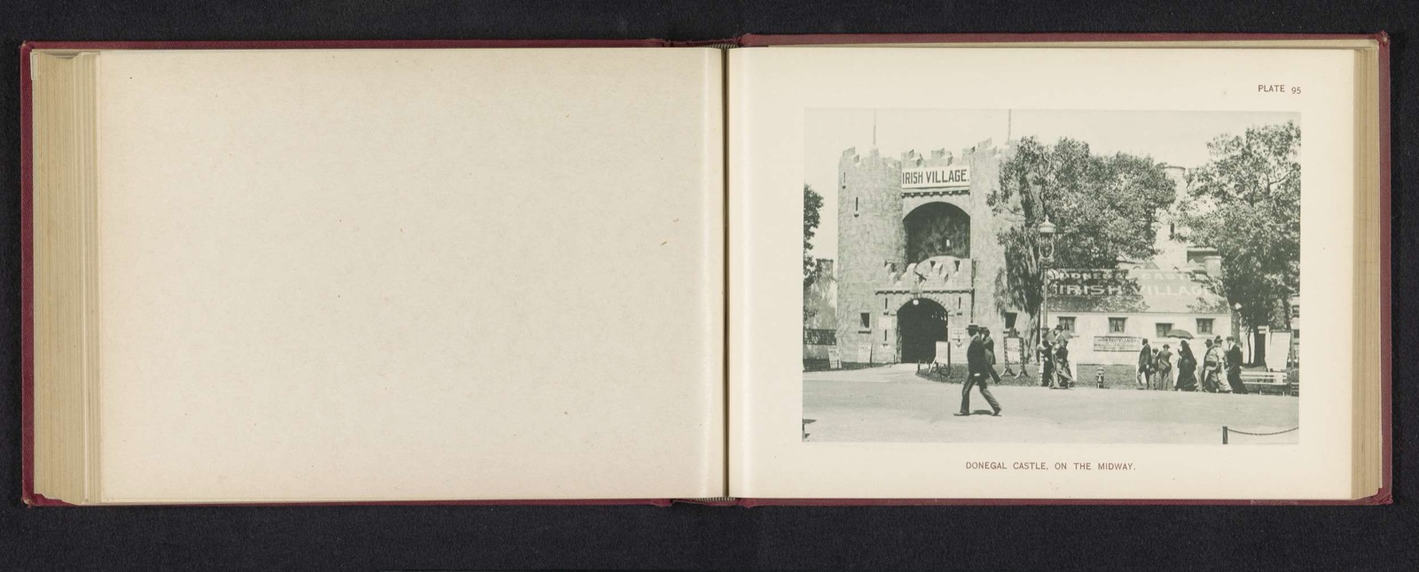 Gezicht op de bijdrage van Ierland met een replica van het Donegal Castle op de World's Columbian Exposition i, Donegal Castle