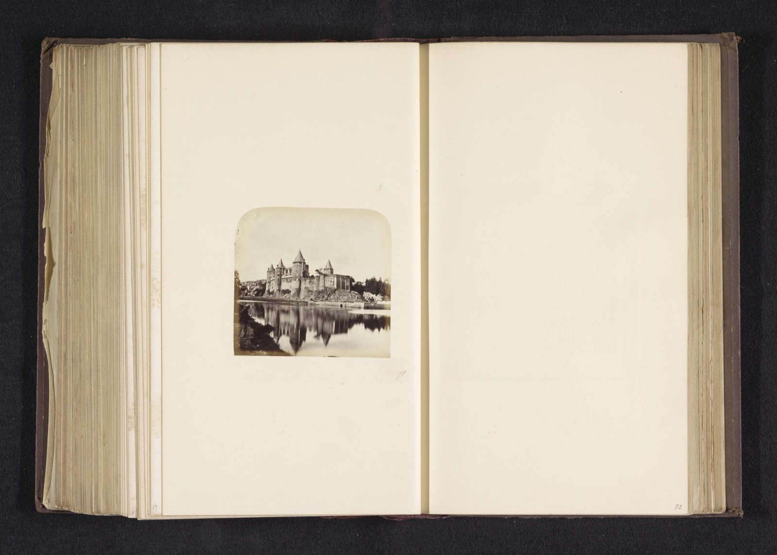 Gezicht op het kasteel van de Prince de Léon in Josselin, Josselin Castle