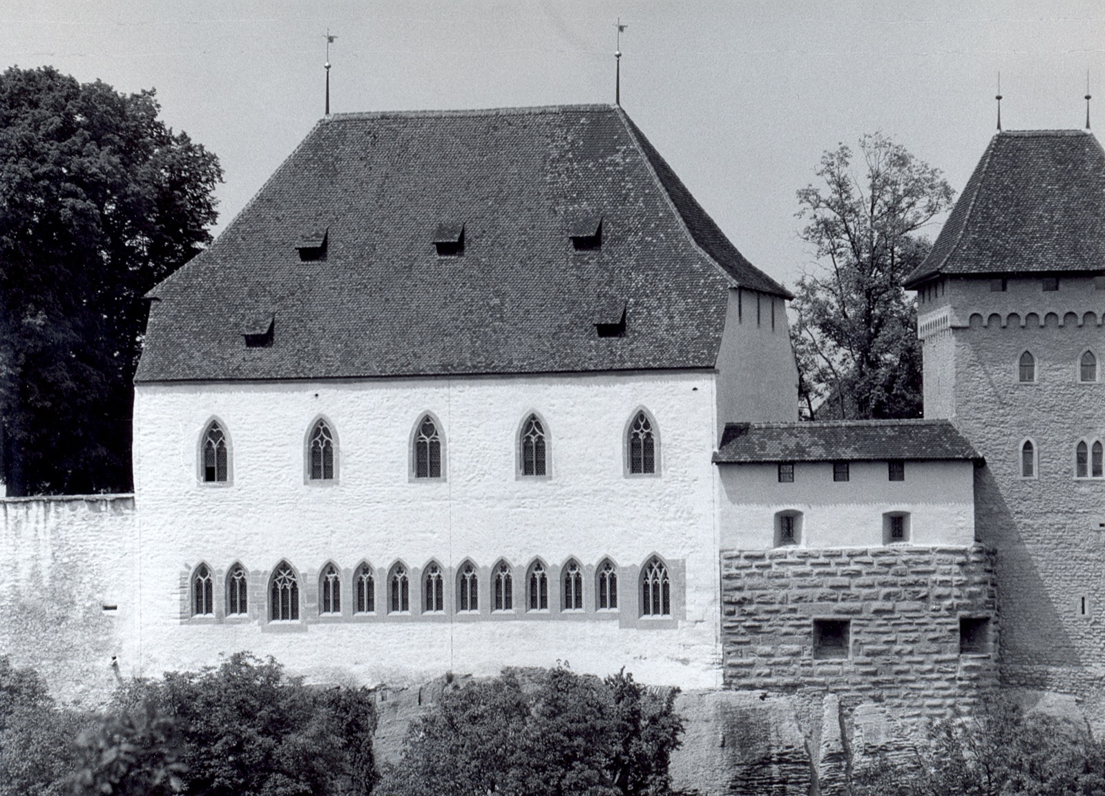 Lenzburg Castle, Lenzburg Castle