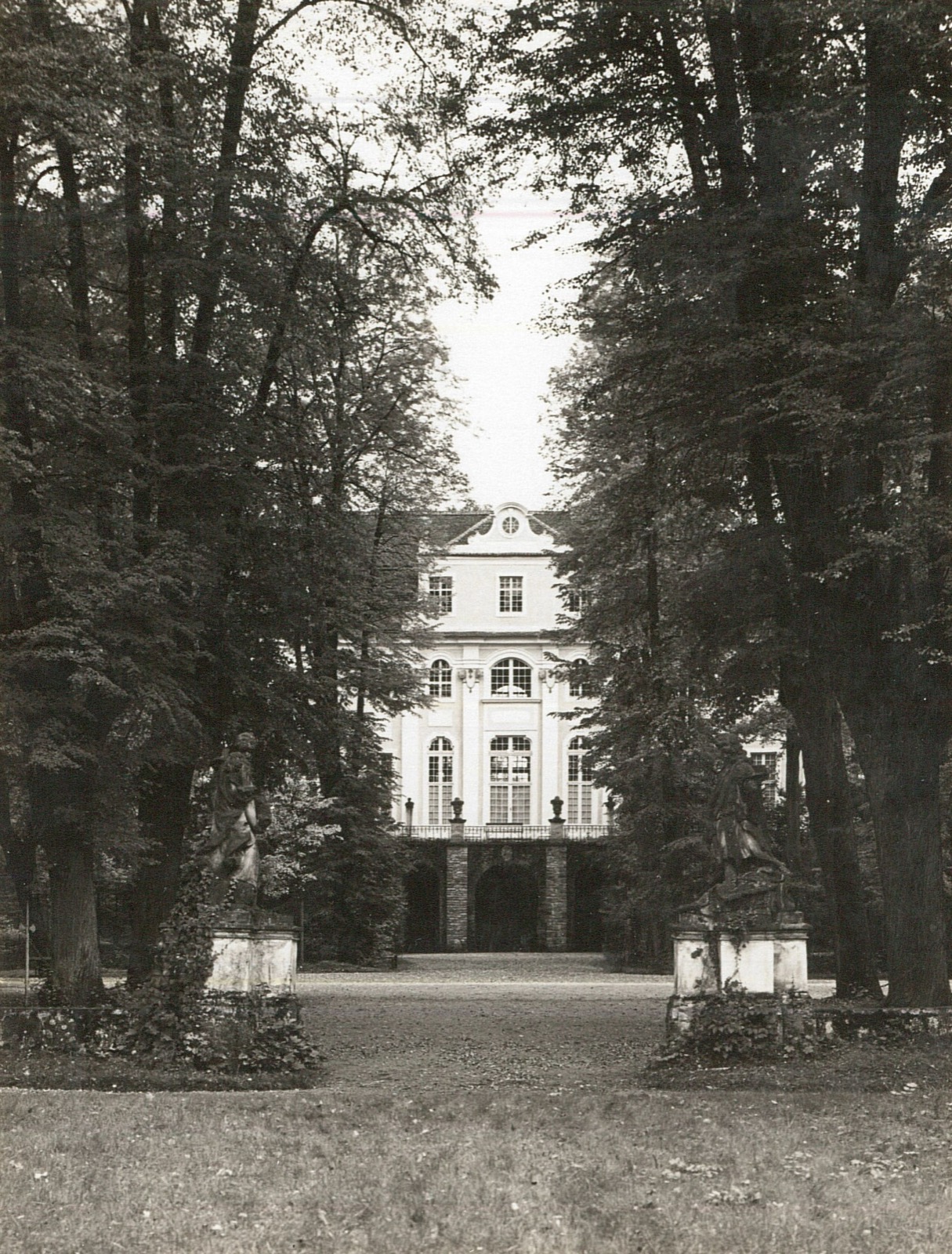 Old castle, Old Castle
