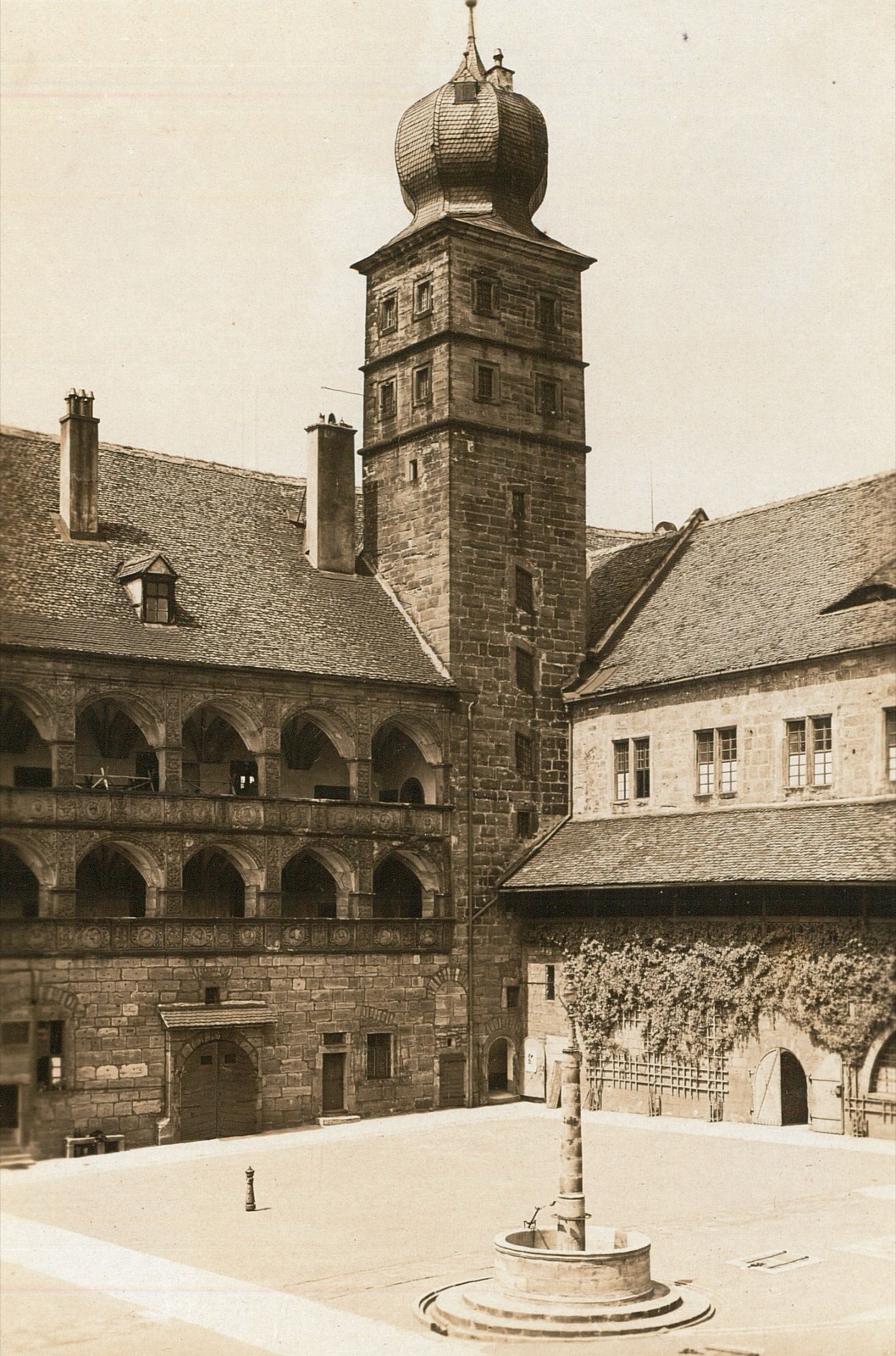 Plassenburg, Schöner Hof, Plassenburg