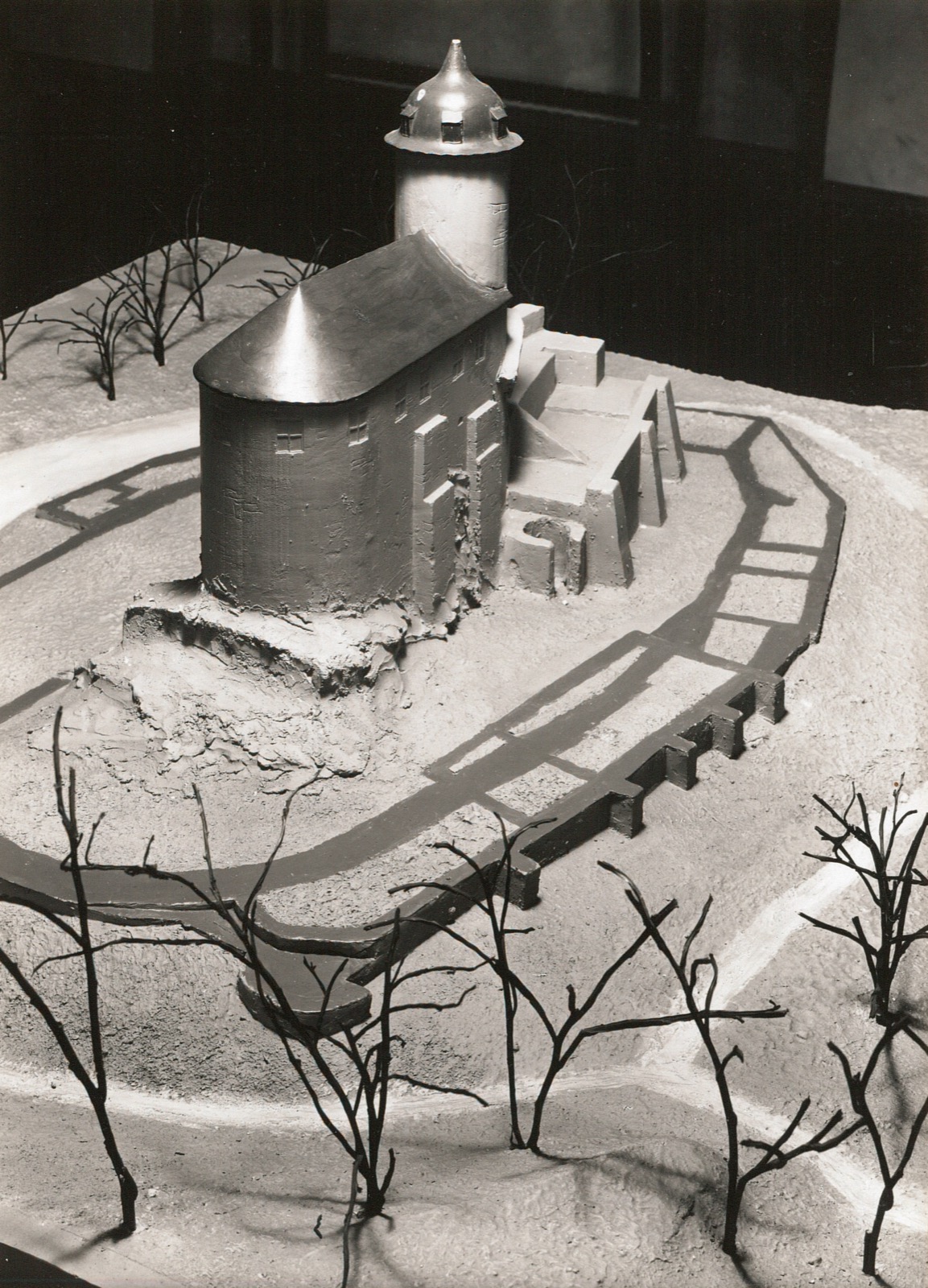 Model of Rabenstein Castle with floor plan of the entire facility (reconstructed according to excavation findi, Rabenstein Castle